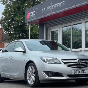 2014 Vauxhall Insignia 2.0 CDTi SRi Nav Hatchback - Image 8