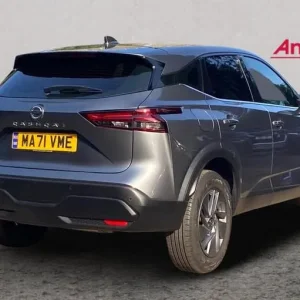 2021 Nissan Qashqai 1.3 DiG-T with all the smart features and safety bits - Image 3