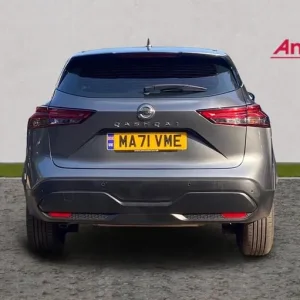 2021 Nissan Qashqai 1.3 DiG-T with all the smart features and safety bits - Image 4