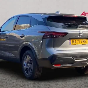 2021 Nissan Qashqai 1.3 DiG-T with all the smart features and safety bits - Image 5