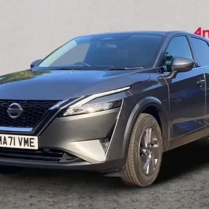 2021 Nissan Qashqai 1.3 DiG-T with all the smart features and safety bits - Image 7