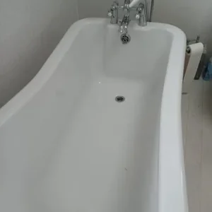 Roll top bath - Image 2