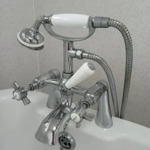 Roll top bath - Image 3