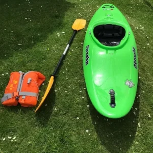 Pyranha Rebel kayak kids with paddle and life jacket