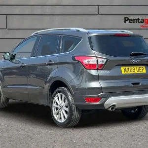 Ford Kuga 2.0 Tdci Ecoblue Titanium 5-door SUV Diesel Manual - Image 2