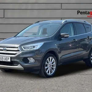 Ford Kuga 2.0 Tdci Ecoblue Titanium 5-door SUV Diesel Manual - Image 3