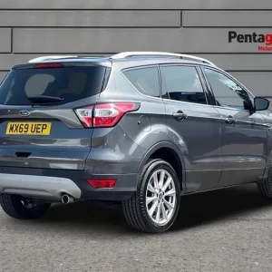 Ford Kuga 2.0 Tdci Ecoblue Titanium 5-door SUV Diesel Manual - Image 4