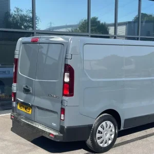2021 Renault Trafic 2.0 dCi Business+ SWB Panel Van - Image 6