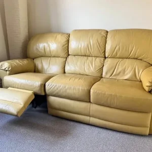 3 seater leather sofa Good condition - Image 2