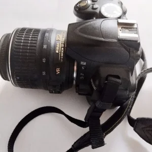 NIKON D3000 DIGITAL SLR CAMERA