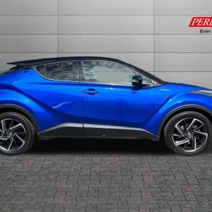 2020 Toyota C-HR 2.0 Hybrid Dynamic 5-door Hatchback - Image 3