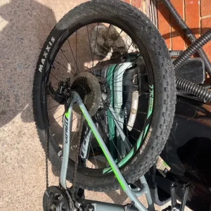Giant Talon men’s bike - Image 4