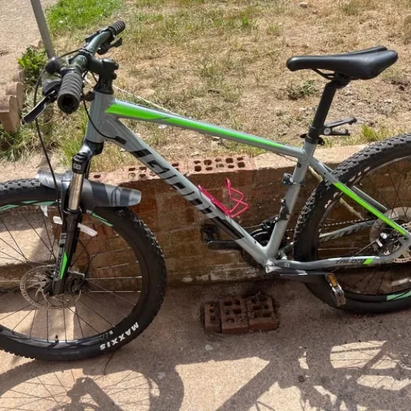 Giant Talon men’s bike