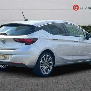2021 Vauxhall Astra 1.2 Turbo Griffin Edition Hatchback - Image 3