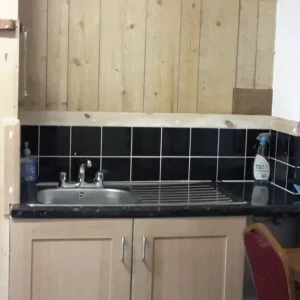 Ground Floor Studio Flat for Students - Image 3