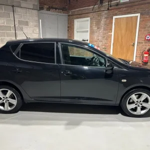 2016 SEAT Ibiza 1.2 TSI 110 FR Technology 5dr Hatchback - Image 4