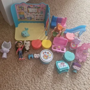 Gabby's dollhouse