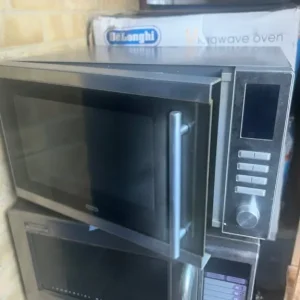 Delonghi Microwave AM925EBY for parts or to be refurbished