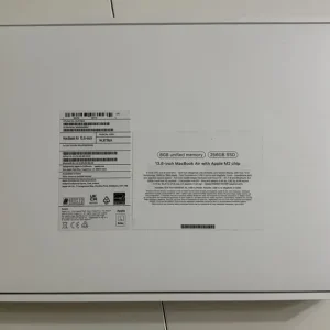 Apple MacBook Air 13.6 inch 2022 M2 8-Core CPU 10-Core GPU 8GB 25-than 256GB Grey - Image 3
