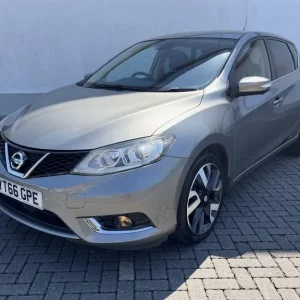 2016 Nissan Pulsar 1.2 DIG-T Tekna Petrol 5-Door Grey - Image 7