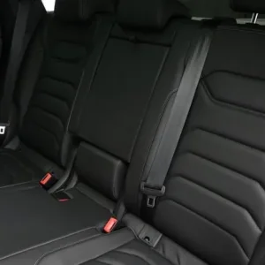 2023 Volkswagen Touareg 3.0 TDI V6 R-Line Tech Plus SUV - Image 5