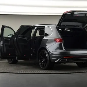 2023 Volkswagen Touareg 3.0 TDI V6 R-Line Tech Plus SUV - Image 8