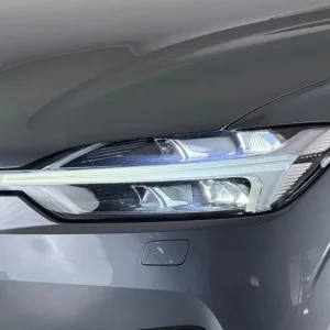 2018 Volvo XC60 2.0h T8 Twin Engine 10.4kWh Inscription Pro AWD Estate - Image 8