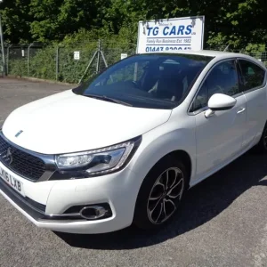 2016 DS 4 PureTech Prestige S/S Hatchback - Image 2
