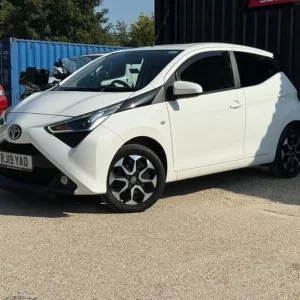 Toyota Aygo 1.0 VVT-i x-plore Euro 6 5-door 2019 - Image 8
