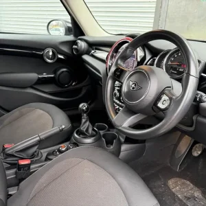 2021 Mini Cooper Classic Nav Pack 1.5 with 18" Wheels - Image 6