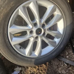 Ford 16 inch alloys - Image 2