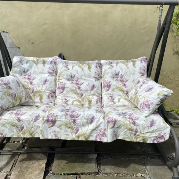 Garden swing chair