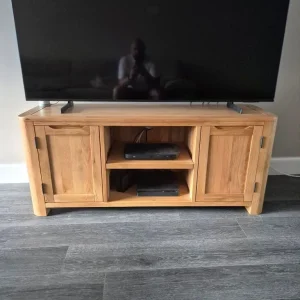 Solid Oak TV Unit - Image 2