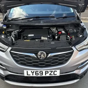 2020 Vauxhall Grandland X 1.2 Turbo Business Edition Nav 5dr Petrol Hatchback - Image 8