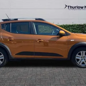 2022 Dacia Sandero Stepway 1.0 TCe Comfort Hatchback - Image 2