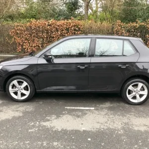 Skoda Fabia Hatchback 2019 Manual 1.0L 5-door - Image 3
