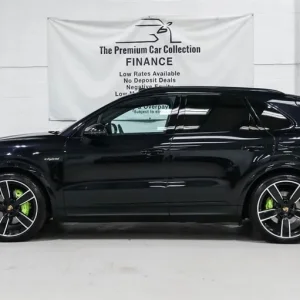 2021 Porsche Cayenne V6 1 Former Keeper Estate Petrol/Ele Automatic - Image 3