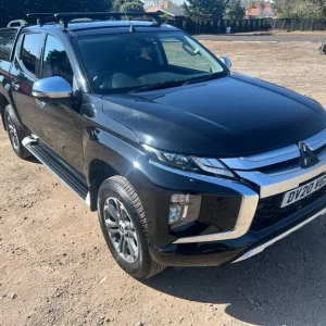 2020 Mitsubishi L200 DI-D BARBARIAN X DCB Pick Up - Image 3