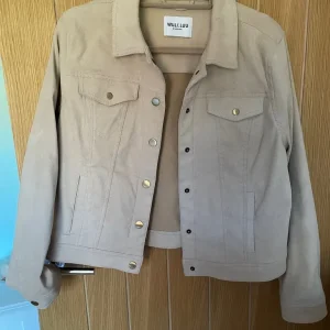 Gok Wan Wuli:Luu cream faux suede jacket size 18