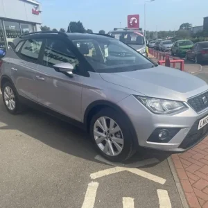 2019 SEAT Arona SE 1.0 TSI 95PS Hatchback - Image 3