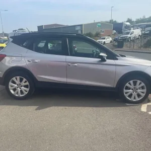 2019 SEAT Arona SE 1.0 TSI 95PS Hatchback - Image 4