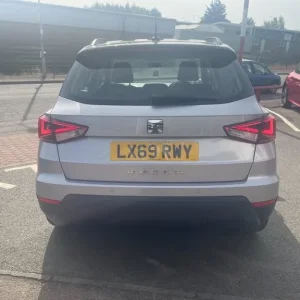 2019 SEAT Arona SE 1.0 TSI 95PS Hatchback - Image 6