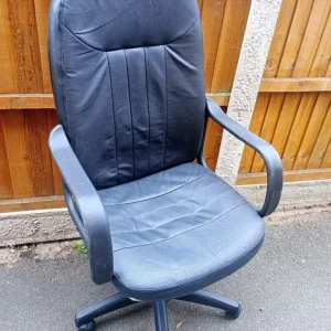 Adjustable office leather chair