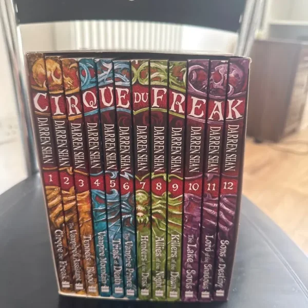 Darren Shan Cirque Du Freak Set