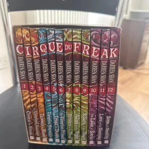 Darren Shan Cirque Du Freak Set