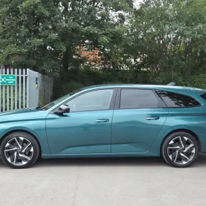 2023 Peugeot 308 1.5 BlueHDi Allure Premium 5dr Estate - Image 6