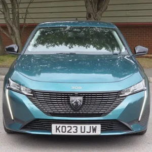 2023 Peugeot 308 1.5 BlueHDi Allure Premium 5dr Estate - Image 8