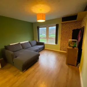 Two bedroom flat in ebbw-vale, Blaenau Gwent - Image 8
