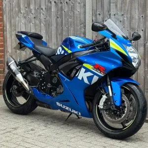 SUZUKI GSXR 600 L5 2015 MOTO GP WITH LOW MILES - Image 3