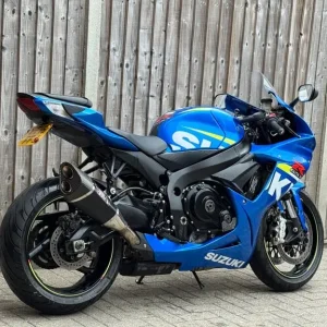 SUZUKI GSXR 600 L5 2015 MOTO GP WITH LOW MILES - Image 5